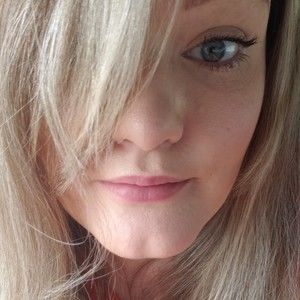 Meet your Posher, Posh